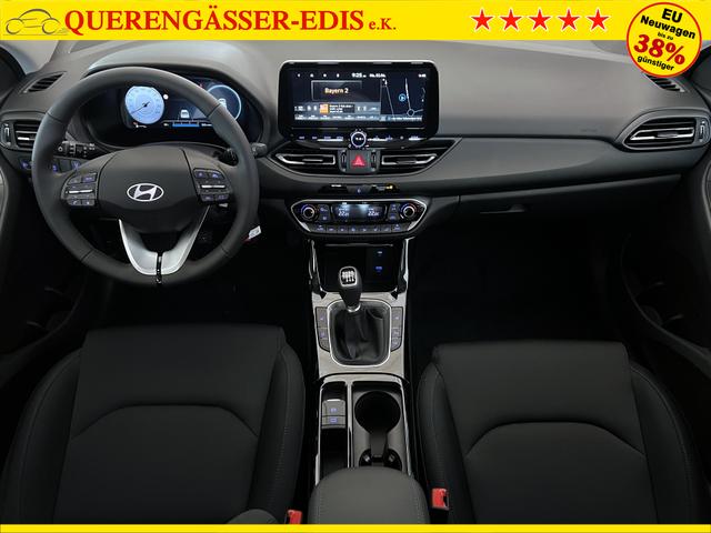 Hyundai i30 Go Engine Red