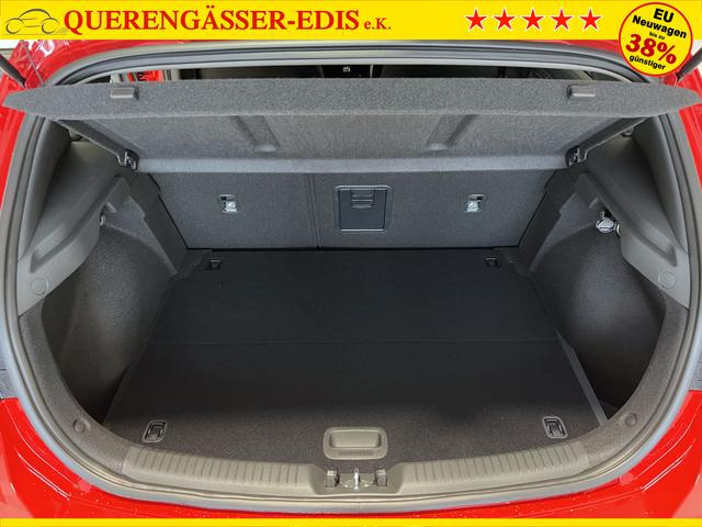 Hyundai i30 Go Engine Red