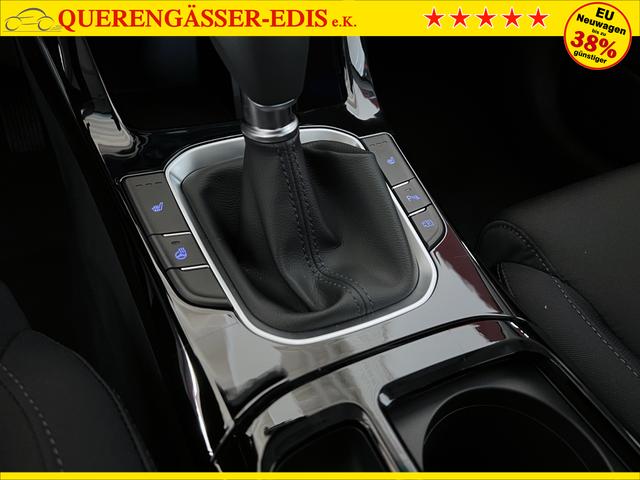 Hyundai i30 Go Engine Red