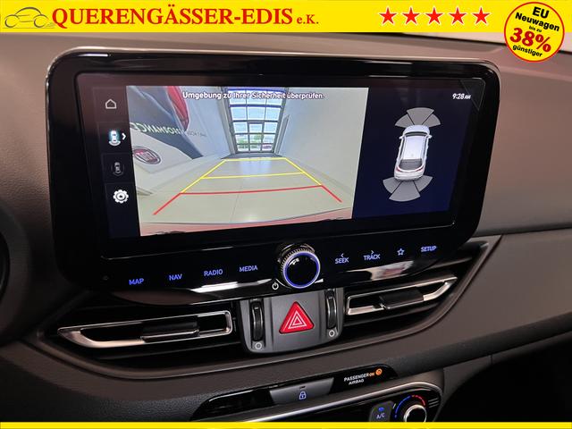Hyundai i30 Go Engine Red