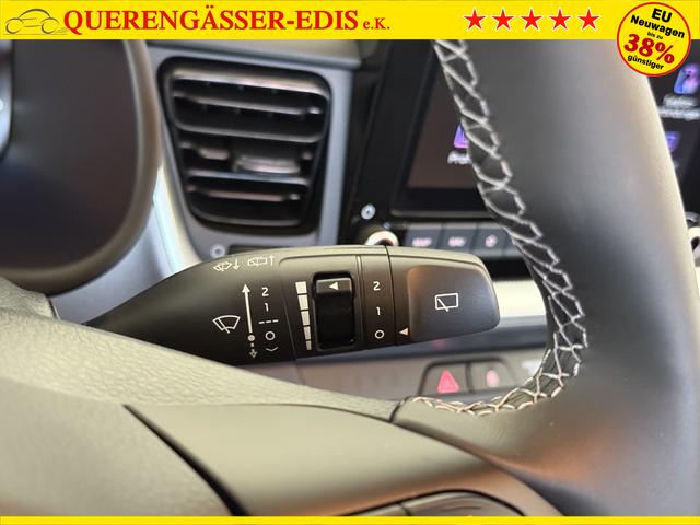Kia Stonic Blau
