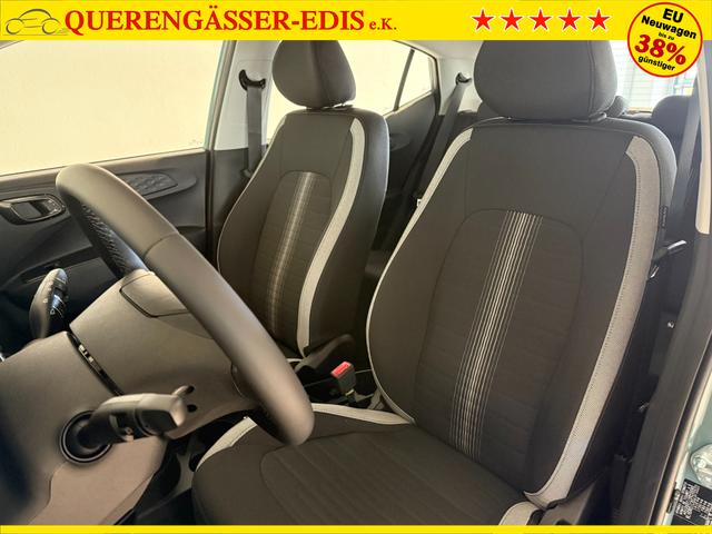 Hyundai i10 GO Mangrove Green