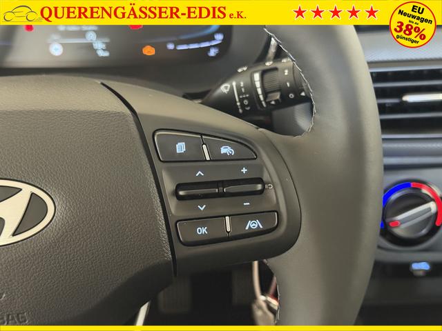 Hyundai i10 GO Mangrove Green