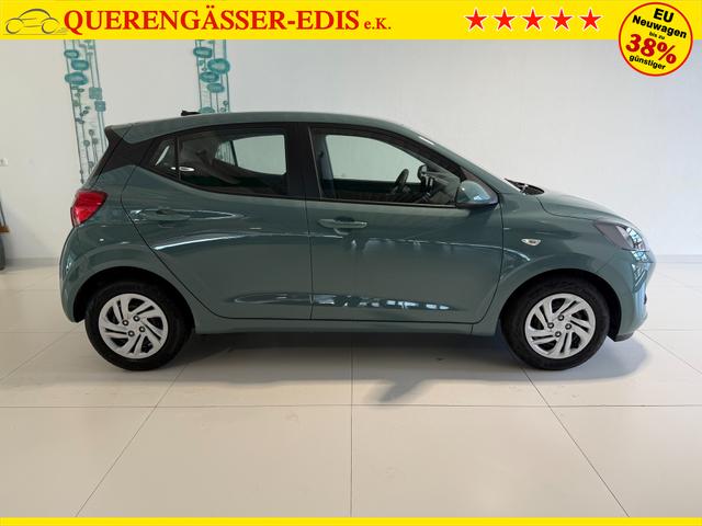 Hyundai i10 GO Mangrove Green