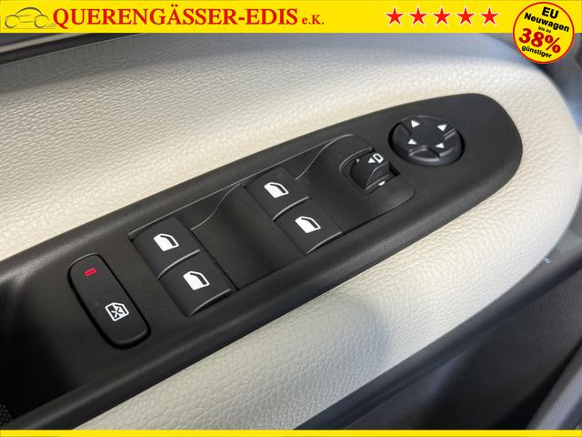 Fiat 600 La Prima Aqua Blau