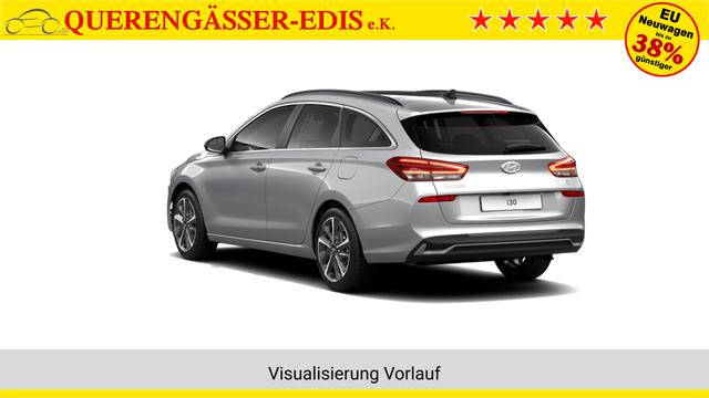 i30 Kombi Shimmering Silver, Beispielbilder, ggf. teilweise mit Sonderausstattung