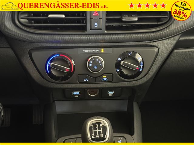 Hyundai i10 Go Atlas White