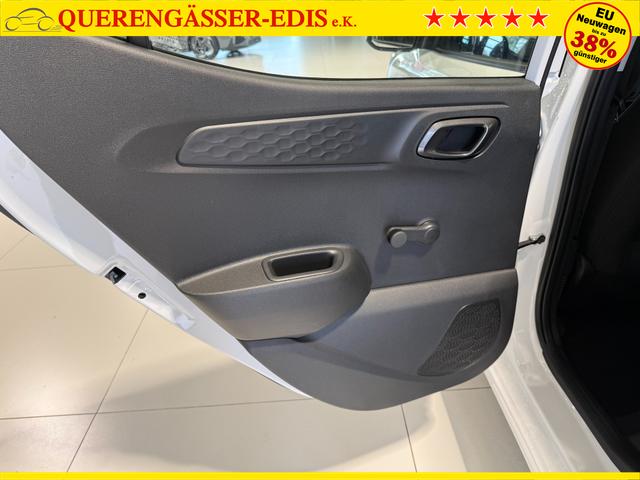 Hyundai i10 Go Atlas White