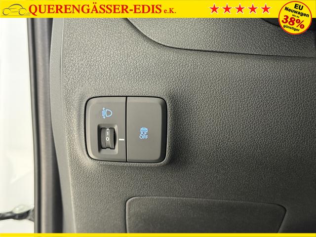 Hyundai i10 Go Atlas White