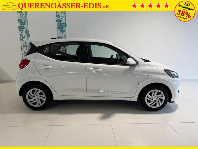 Hyundai i10 Go Atlas White