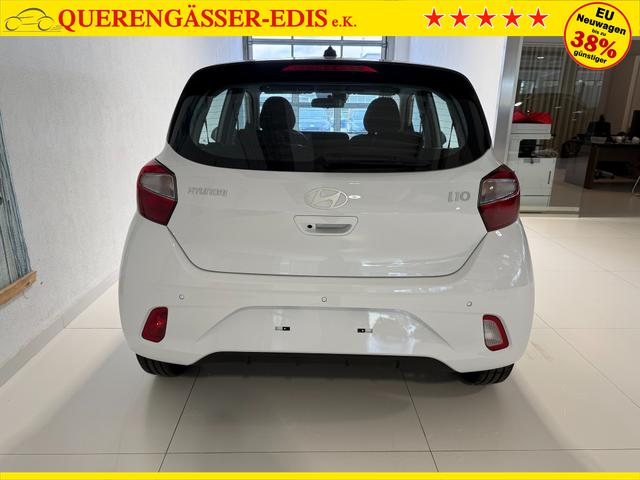 Hyundai i10 Go Atlas White