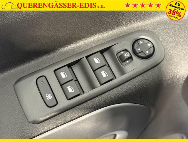 Fiat Doblo L2 Blau Metallic