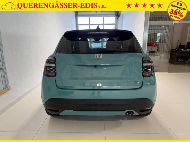 Fiat 600 Aqua Blau Vorlauf, Beispielbilder, ggf. teilweise mit Sonderausstattung