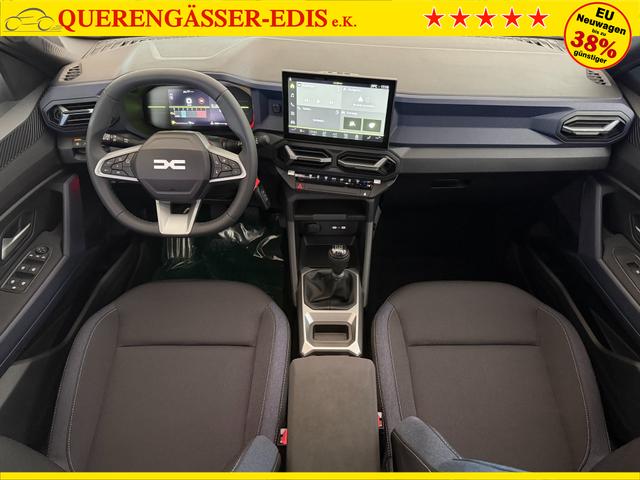 Dacia Bigster Zeder Gruen