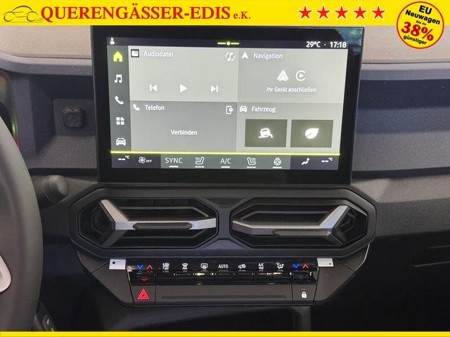 Dacia Bigster Zeder Gruen