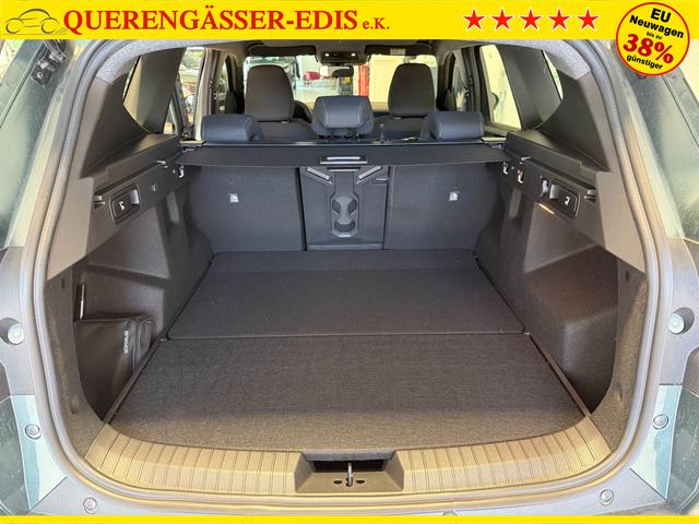 Dacia Bigster Zeder Gruen