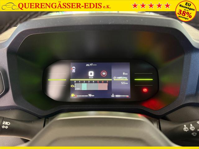 Dacia Bigster Zeder Gruen