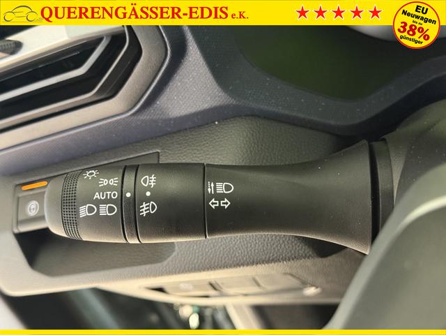 Dacia Bigster Zeder Gruen