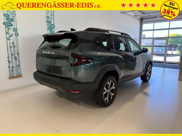 Dacia Bigster Zeder Gruen