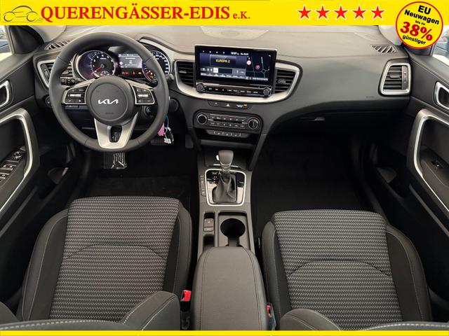 Kia XCEED Lunar Silver