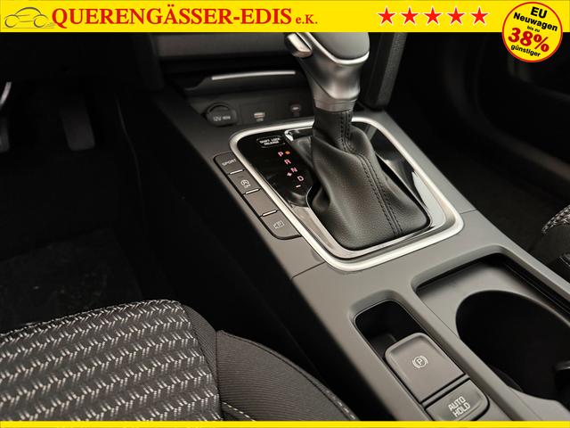 Kia XCEED Lunar Silver