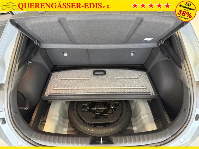 Kia XCEED Lunar Silver