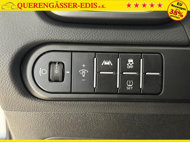 Kia XCEED Lunar Silver