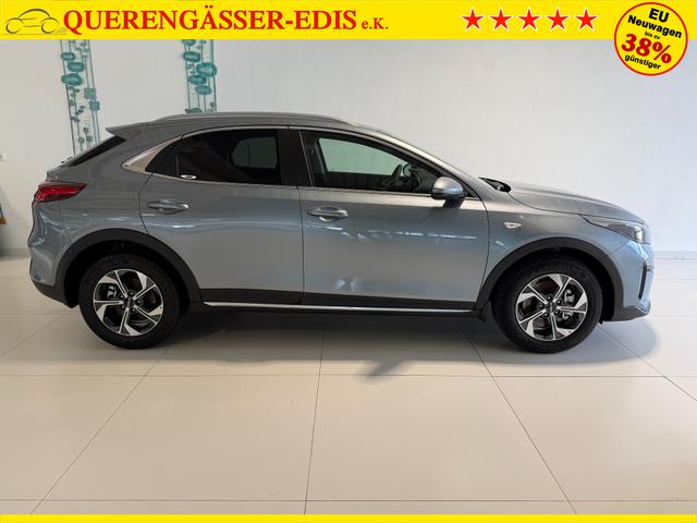 Kia XCEED Lunar Silver