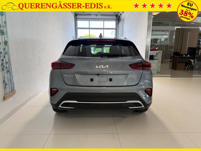 Kia XCEED Lunar Silver