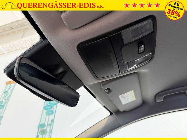 KIA XCEED Deluxe White