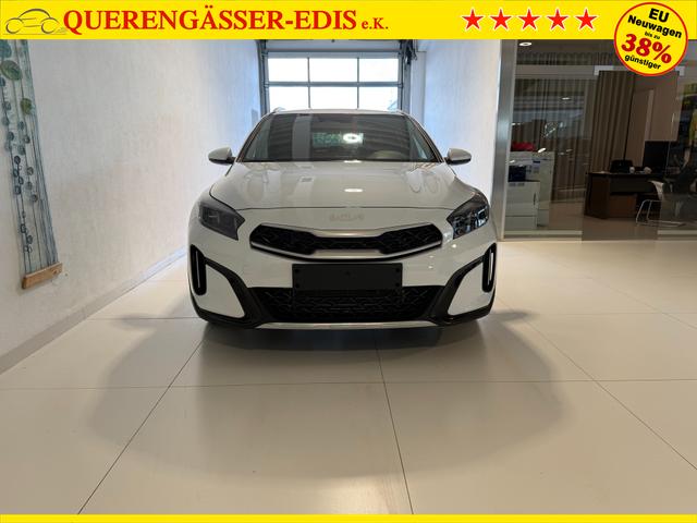KIA XCEED Deluxe White