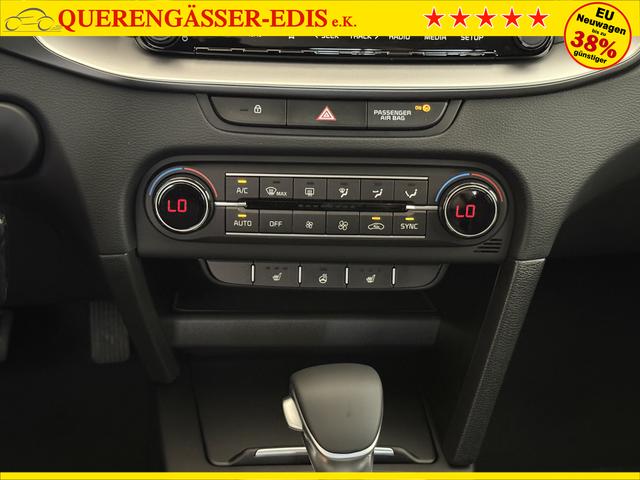 KIA XCEED Deluxe White