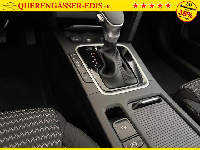 KIA XCEED Deluxe White