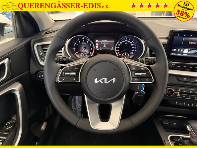 KIA XCEED Deluxe White