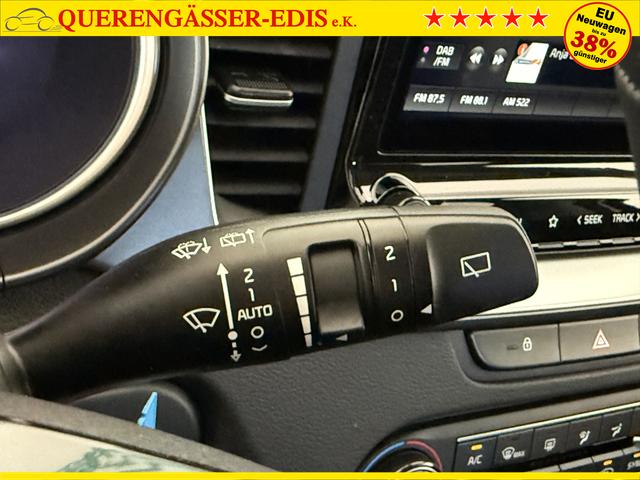 KIA XCEED Deluxe White