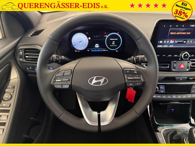 Hyundai i30, Beispielbilder, ggf. teilweise mit Sonderausstattung