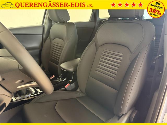 Hyundai i30, Beispielbilder, ggf. teilweise mit Sonderausstattung