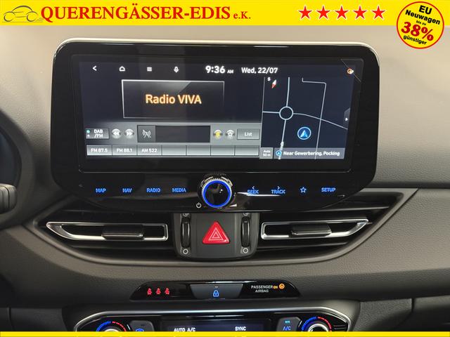 Hyundai i30, Beispielbilder, ggf. teilweise mit Sonderausstattung