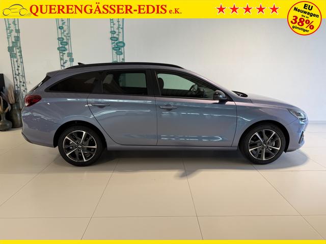 Hyundai i30, Beispielbilder, ggf. teilweise mit Sonderausstattung