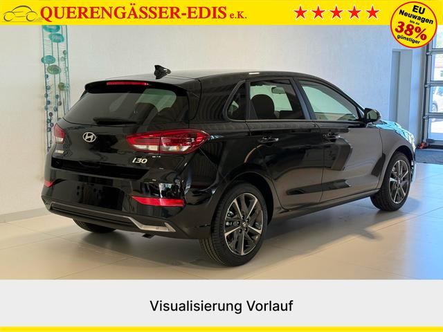 Hyundai i30, Beispielbilder, ggf. teilweise mit Sonderausstattung