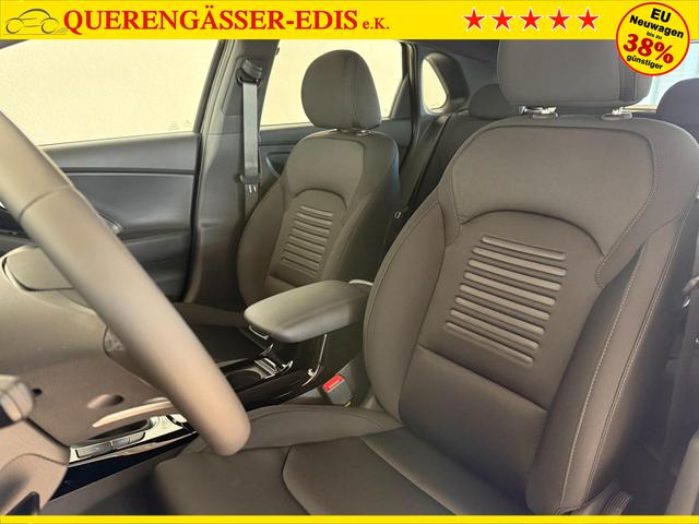 Hyundai i30, Beispielbilder, ggf. teilweise mit Sonderausstattung