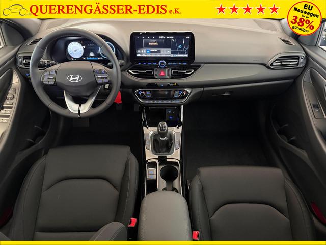 Hyundai i30, Beispielbilder, ggf. teilweise mit Sonderausstattung