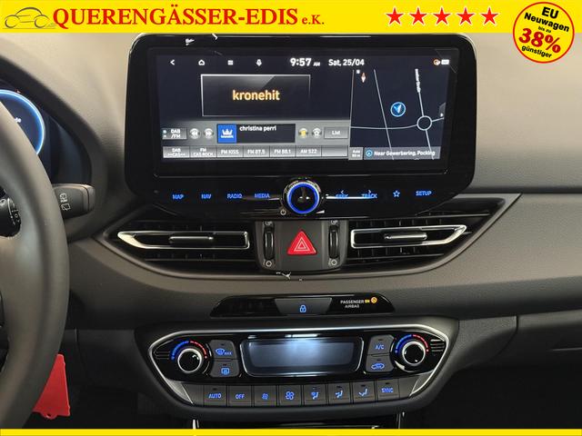 Hyundai i30, Beispielbilder, ggf. teilweise mit Sonderausstattung