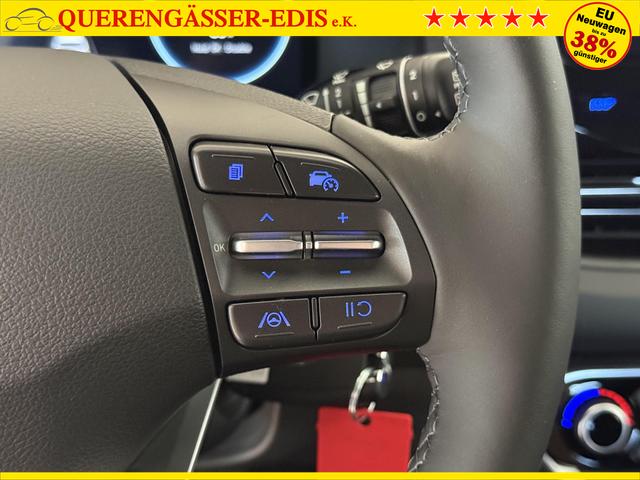 Hyundai i30, Beispielbilder, ggf. teilweise mit Sonderausstattung