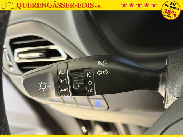 Hyundai i30, Beispielbilder, ggf. teilweise mit Sonderausstattung