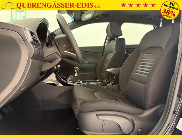 Hyundai i30, Beispielbilder, ggf. teilweise mit Sonderausstattung