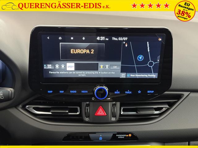 Hyundai i30, Beispielbilder, ggf. teilweise mit Sonderausstattung