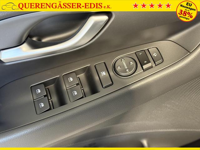 Hyundai i30, Beispielbilder, ggf. teilweise mit Sonderausstattung