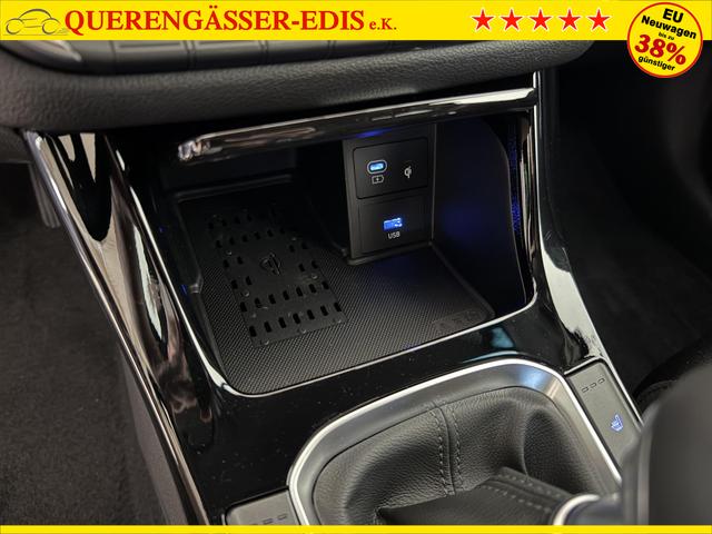 Hyundai i30, Beispielbilder, ggf. teilweise mit Sonderausstattung