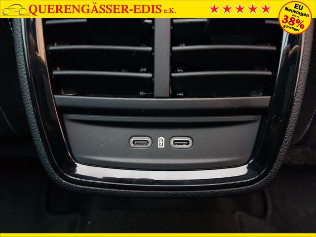 Skoda / Kamiq / Wei&szlig; / Monte Carlo AHK / / , Beispielbilder, ggf. teilweise mit Sonderausstattung